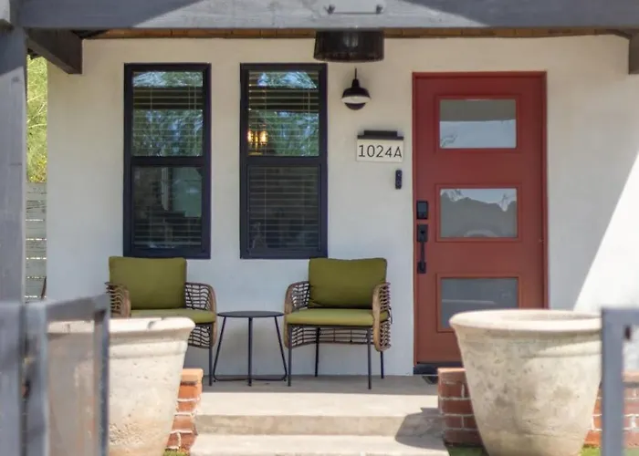 Taylor Street Retreat A- Downtown -walkable *