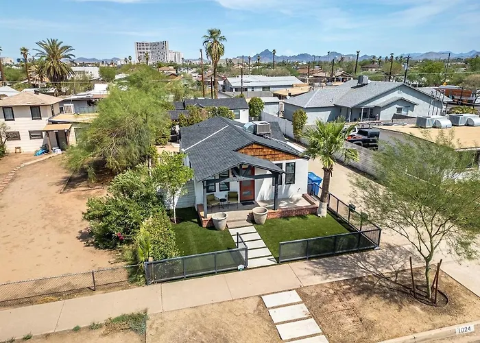 Taylor Street Retreat A- Downtown -walkable Holiday home Phoenix
