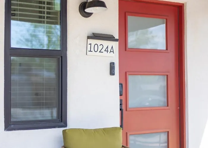 Holiday home Taylor Street Retreat A- Downtown -walkable *